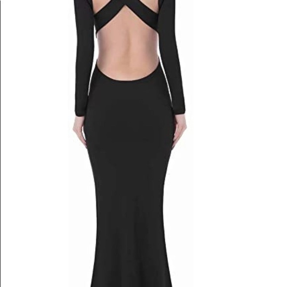 Dresses & Skirts - Black super fitted formal dress